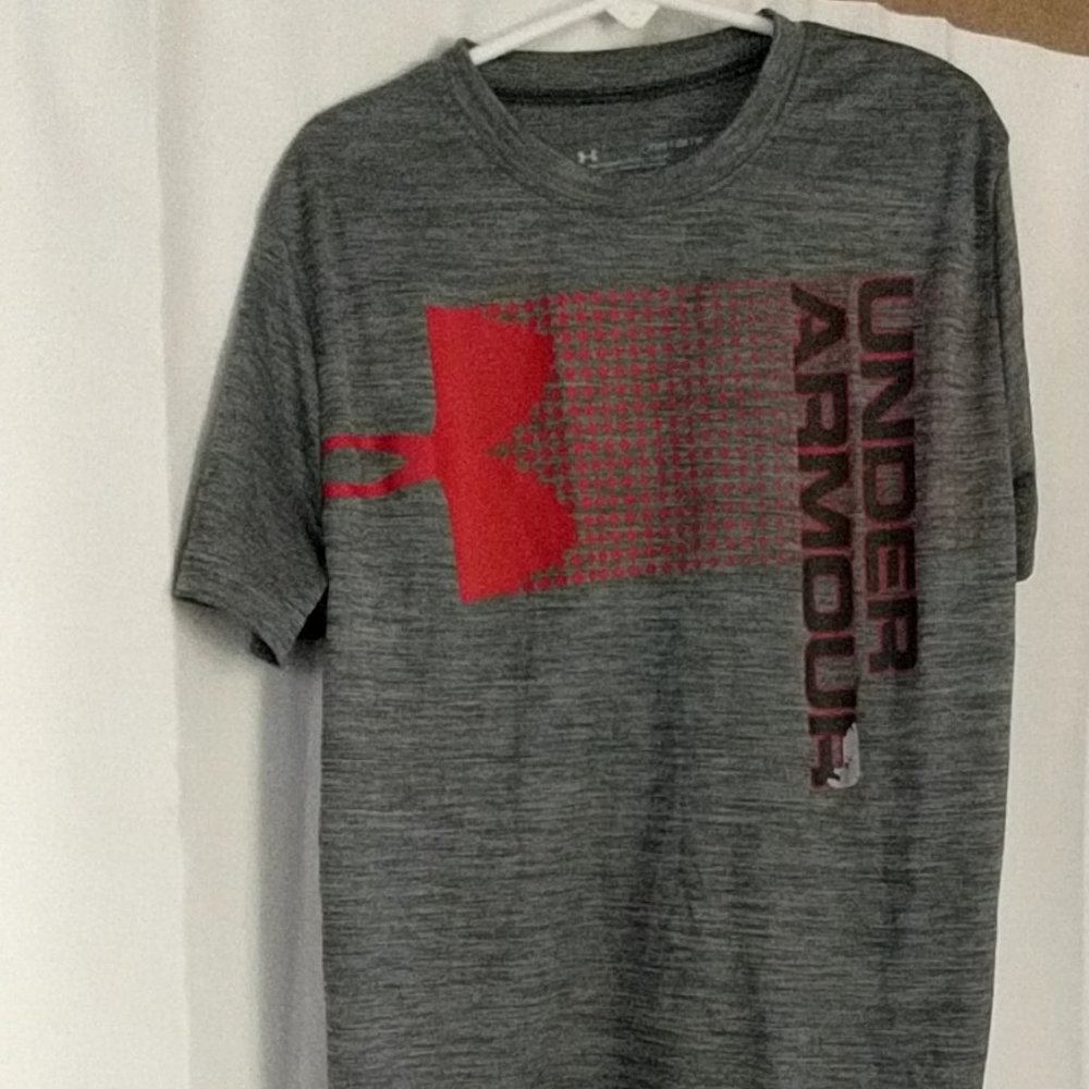 Under Armour Youth M Heatgear Loose Tee Shirt